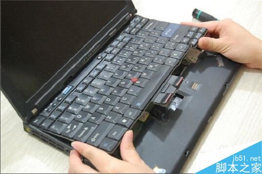 电脑硬盘灯一直闪怎么办 电脑硬盘超负荷的解决办法 第8张-心情说说