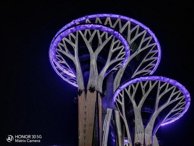 3000档5G摄影手机盘点:潜望式超长焦镜头成标配 好照片随手拍