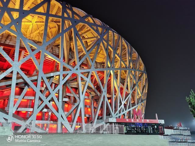 3000档5G摄影手机盘点:潜望式超长焦镜头成标配 好照片随手拍