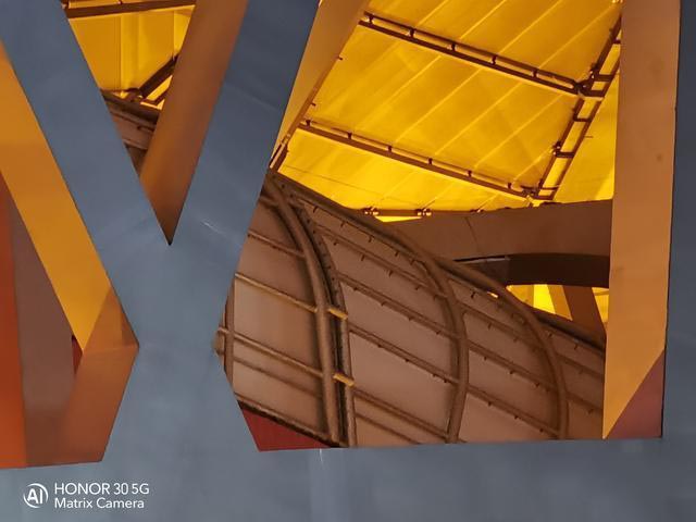 3000档5G摄影手机盘点:潜望式超长焦镜头成标配 好照片随手拍