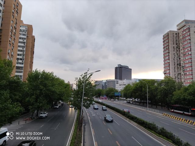 3000档5G摄影手机盘点:潜望式超长焦镜头成标配 好照片随手拍