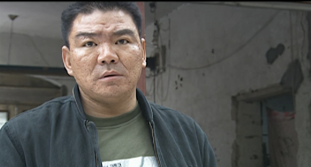 现在B站最火的男人 怎么会是孙红雷? 第2张-心情说说 (卖瓜摊主,图片来源:《征服》)