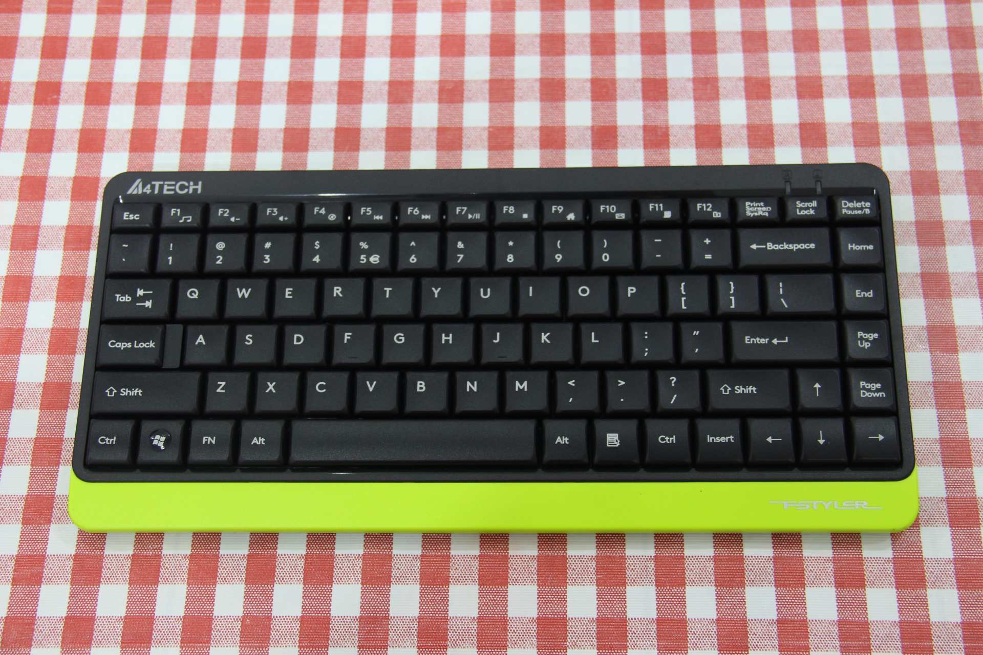 双飞燕FG1120无线鼠键套装开箱体验，重走轻简风，好用不贵-8