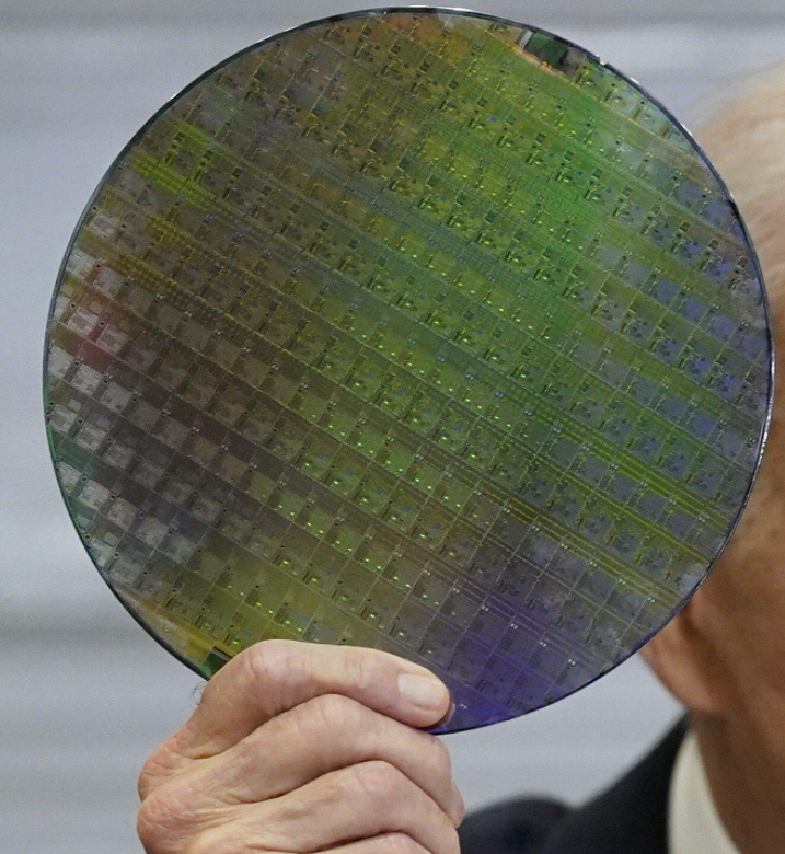 美国副总统跑到东南亚求救 竟然是因为缺芯？ 第3张