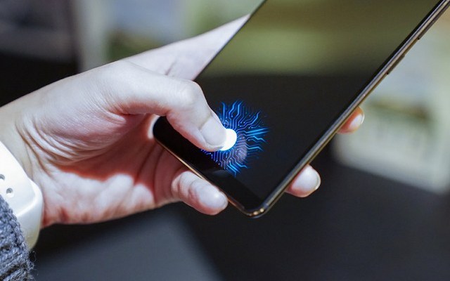 手机屏幕指纹解锁有哪些 光式/电容/超声波屏下指纹区别对比