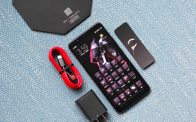 十一月有哪些新手机发布 2018年11月发布的新手机大全 第2张