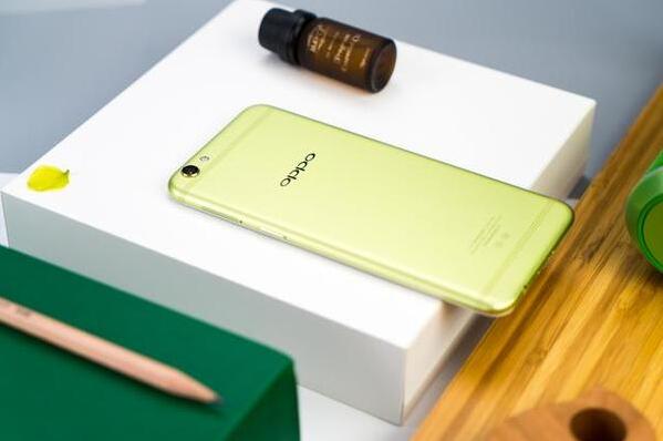 OPPO相册拼图怎么玩 OPPO R9s手机相册拼图功能介绍