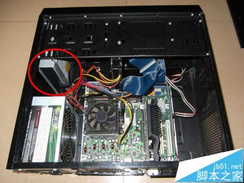 台式机电脑主机机箱该怎么拆机?