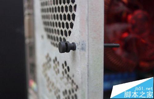 电脑机箱怎么安装风扇减震胶钉保护主板cup? 第4张