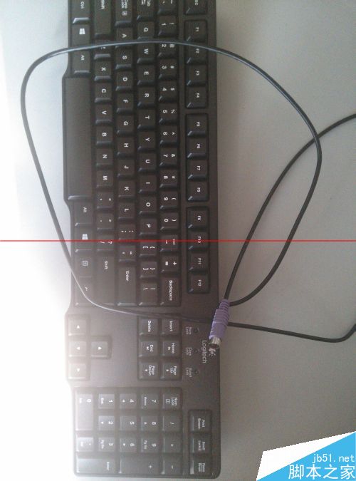 台式机pc键盘接口怎么在笔记本上使用？