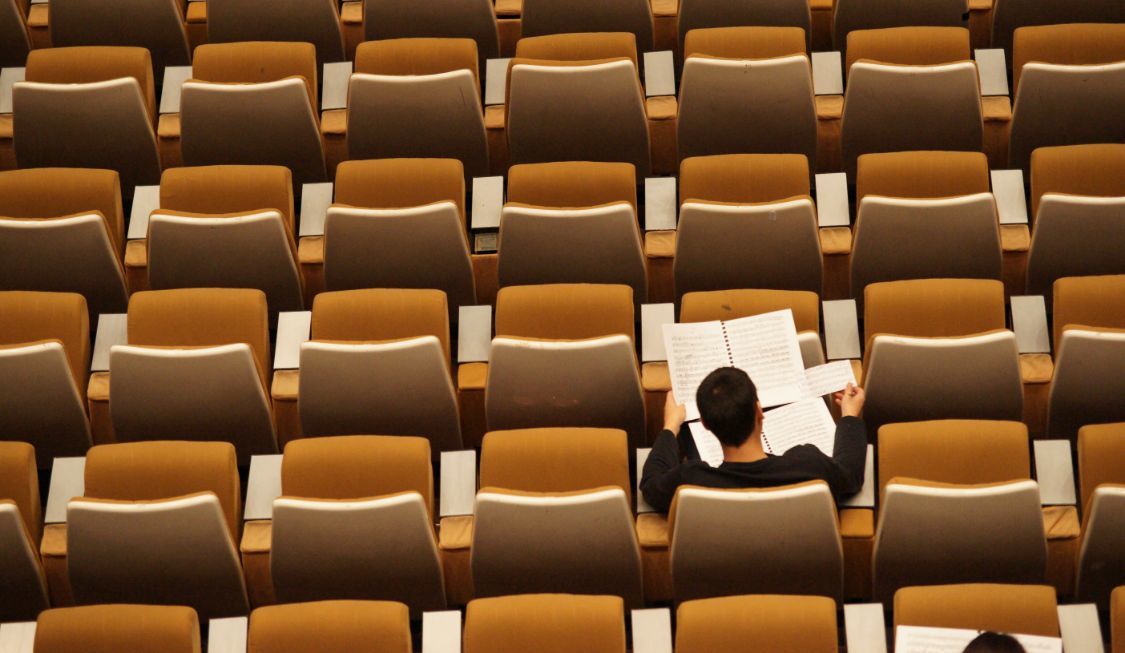 失意互联网人，决定去考公 第1张