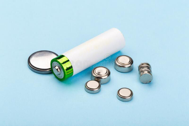 日本开发出一款新型电池 能量密度是现有锂电池两倍 第1张