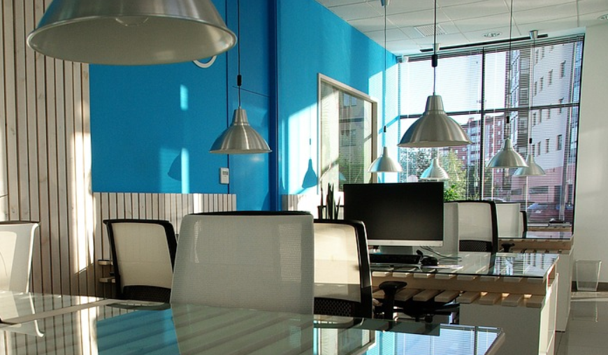 造车风口中的年轻人 第3张