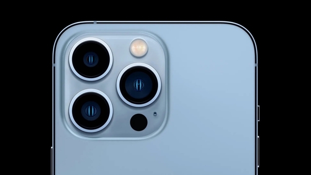 分析师称苹果iPhone 15 Pro/Max将配备5倍变焦潜望式相机