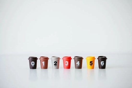 三顿半的“小咖啡杯”包装在速溶咖啡领域带起了一股包装设计潮