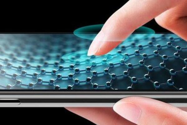 液态纳米手机膜和水凝膜哪个好 液态纳米手机膜好用吗