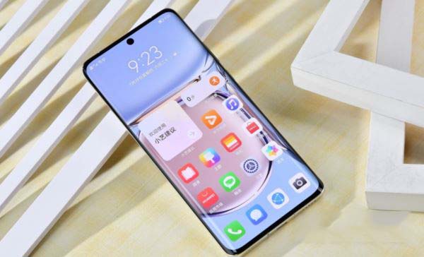 曲面屏有什么优缺点 曲面屏手机真的好吗 第2张